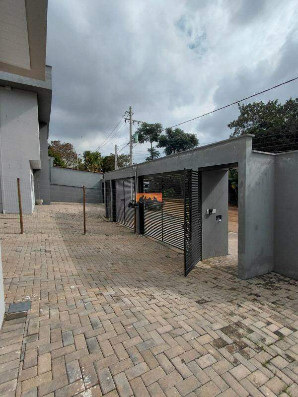 Casa para aluguel no Parque dos Pomares: 