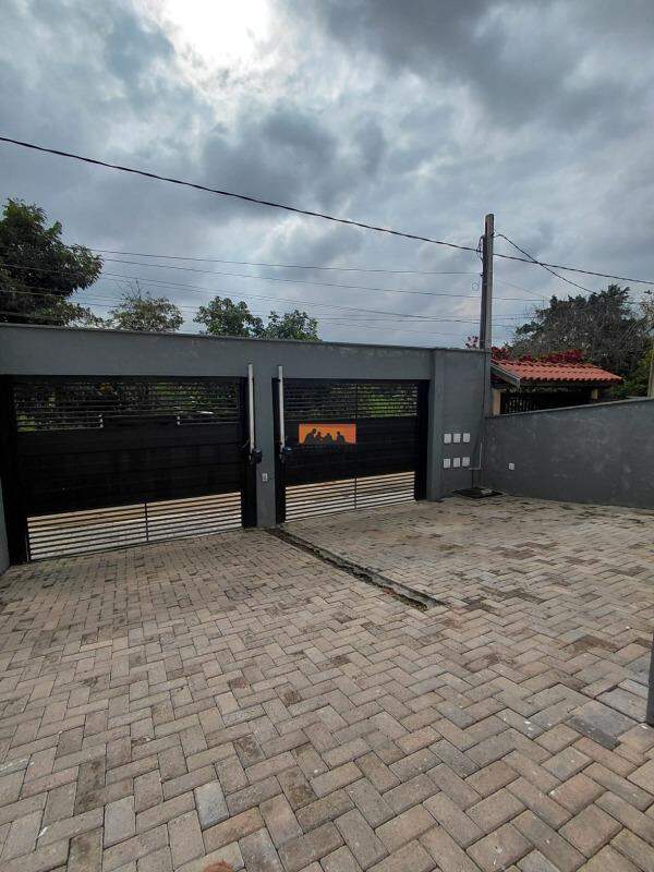 Casa para aluguel no Parque dos Pomares: 