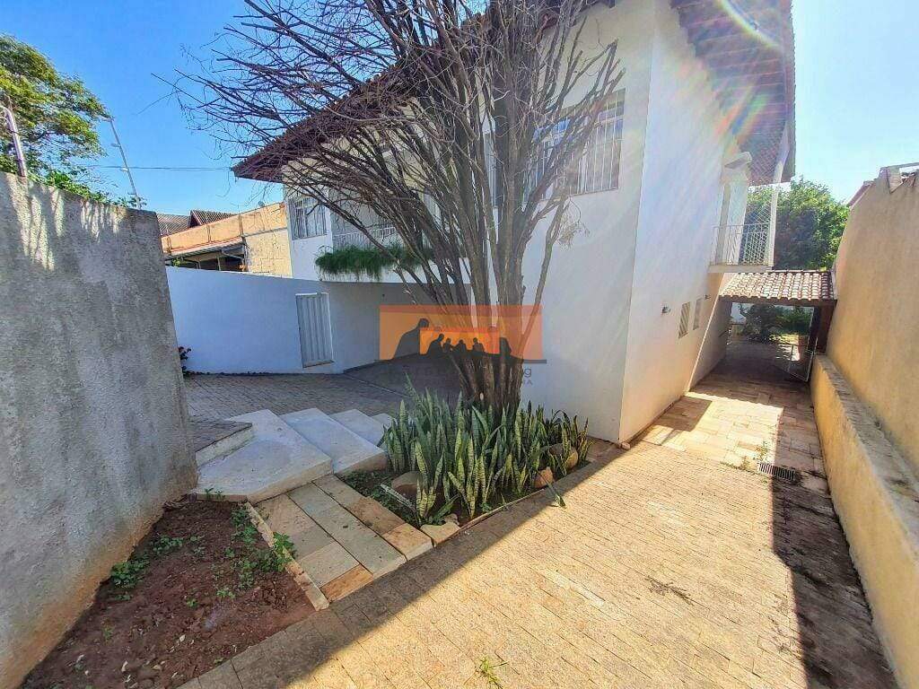 Casa à venda no Cidade Universitária: 