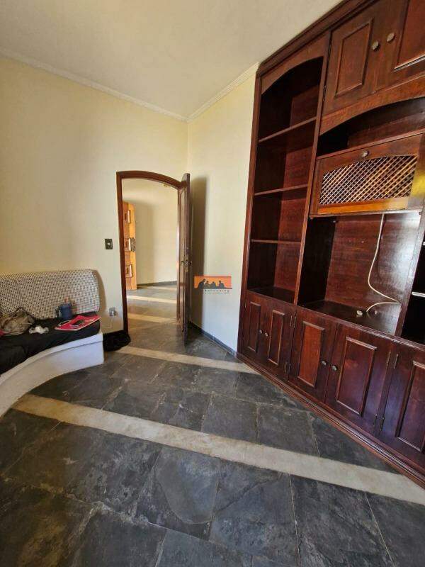 Casa para aluguel no Cidade Universitária: 