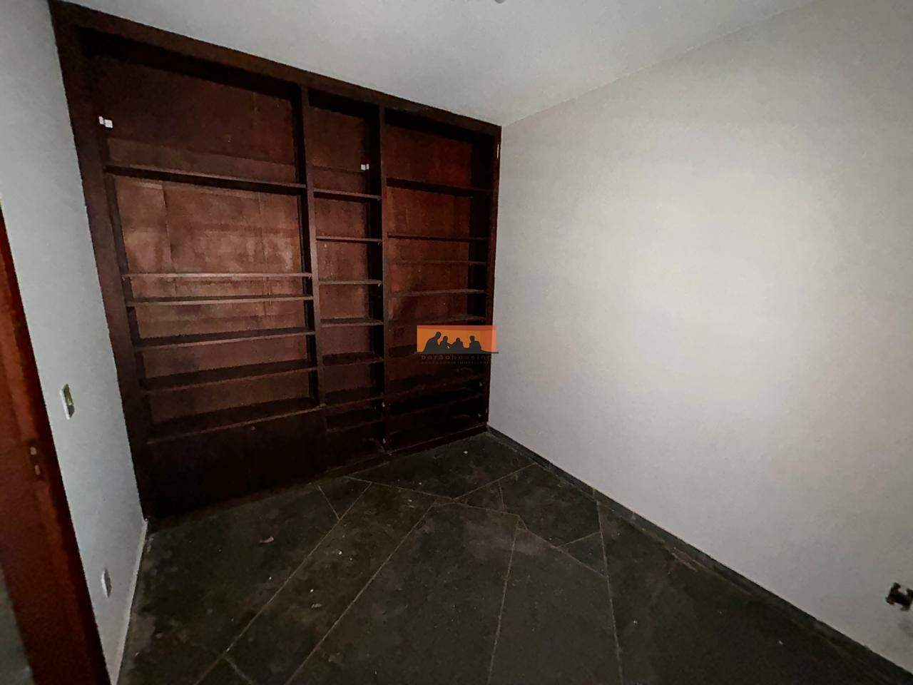 Casa à venda no Cidade Universitária: 