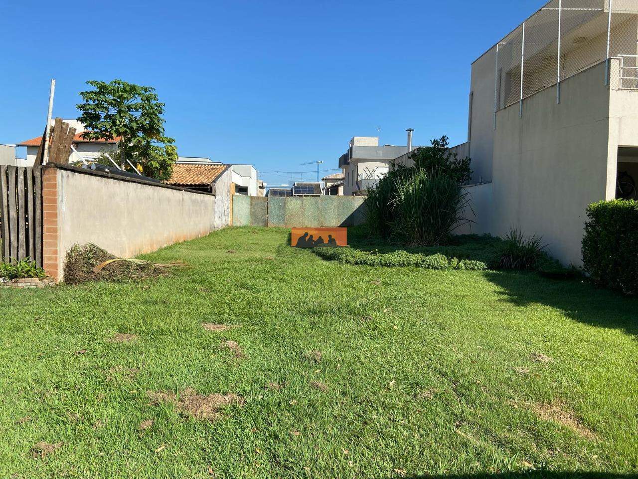 Lote em condomínio à venda no Jardim Planalto: 
