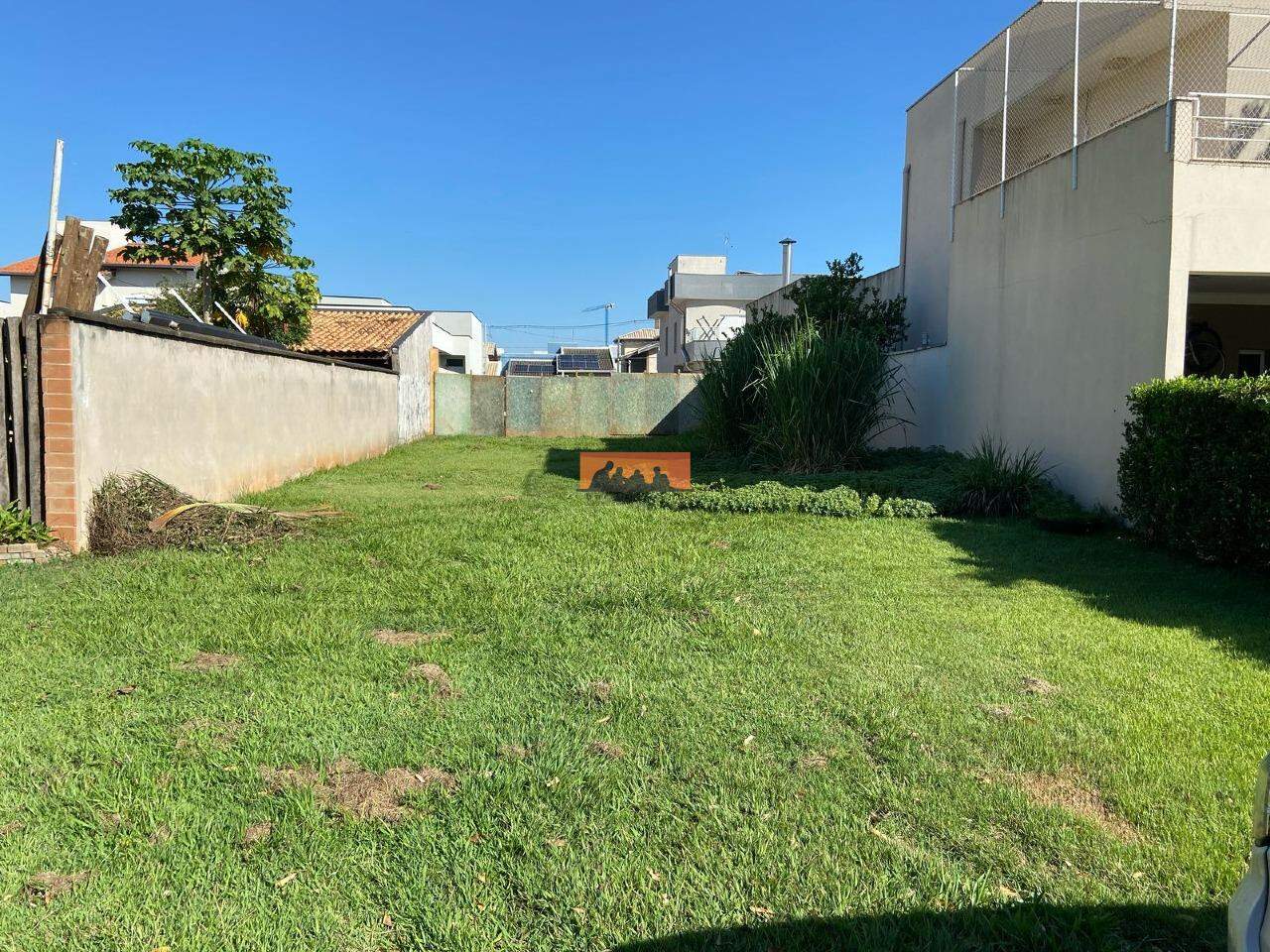 Lote em condomínio à venda no Jardim Planalto: 