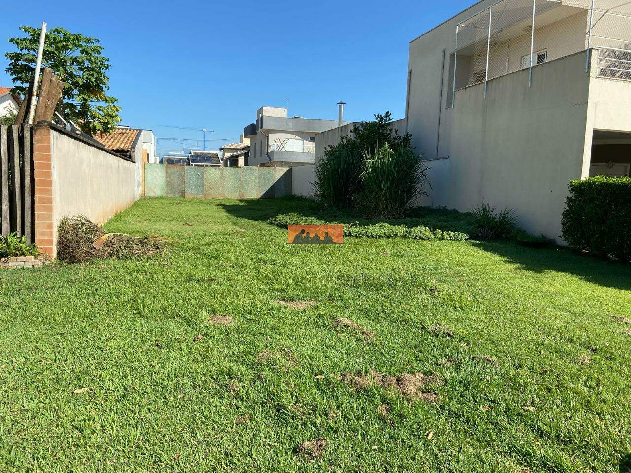 Lote em condomínio à venda no Jardim Planalto: 