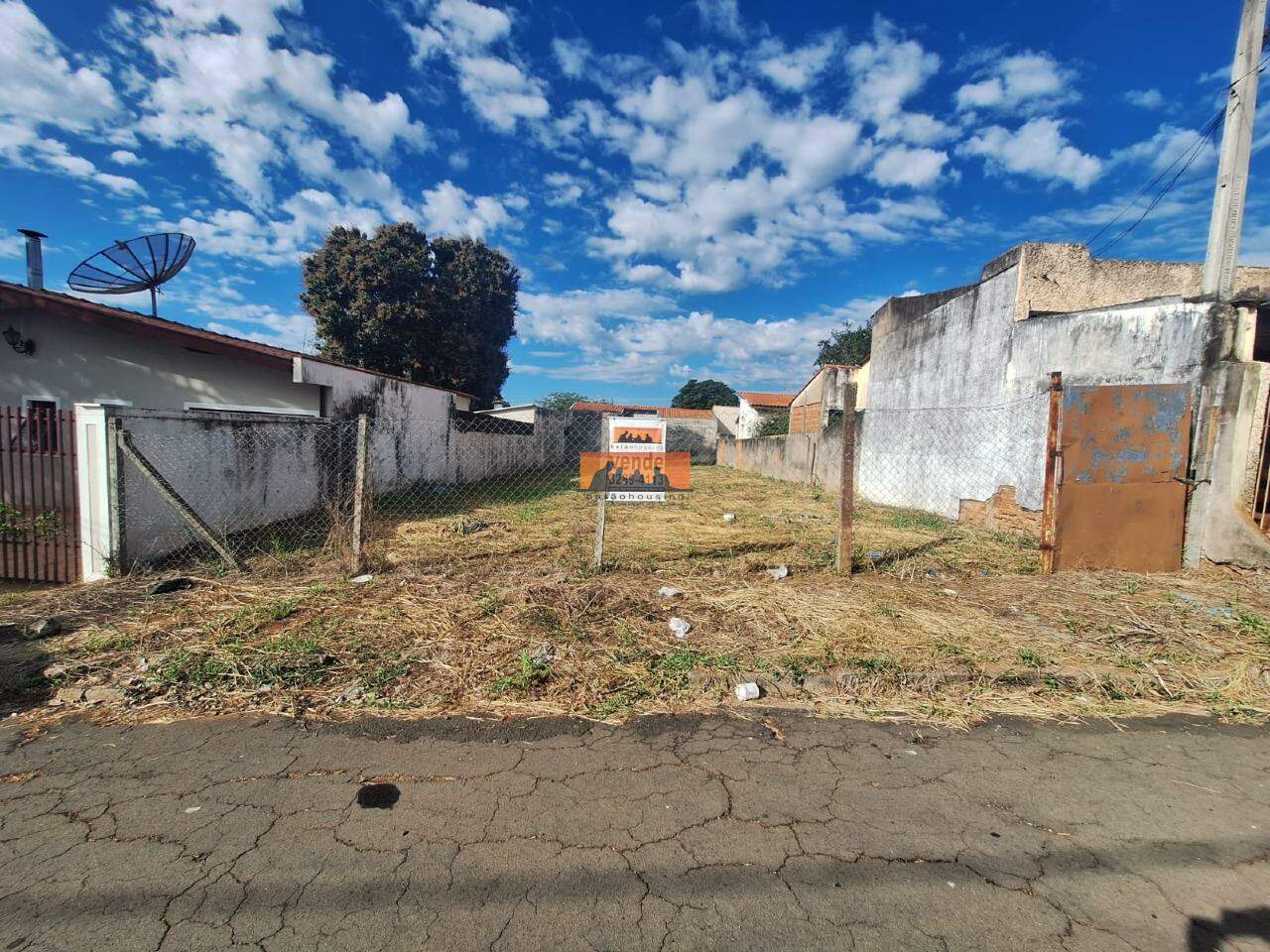 Terreno à venda no Vila Santa Isabel: 