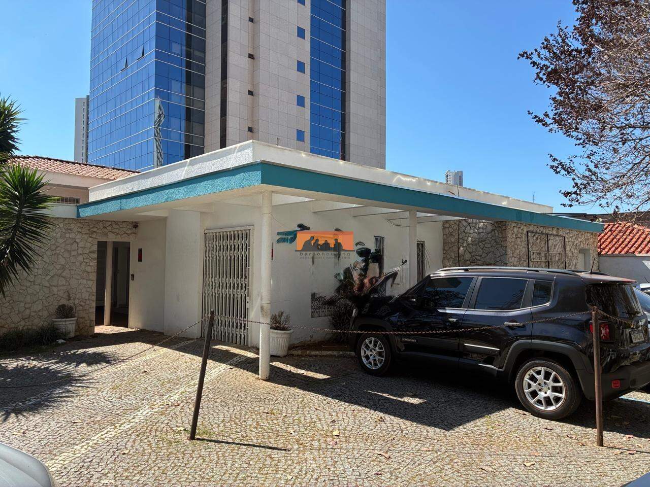 Casa para aluguel no Cambuí: 