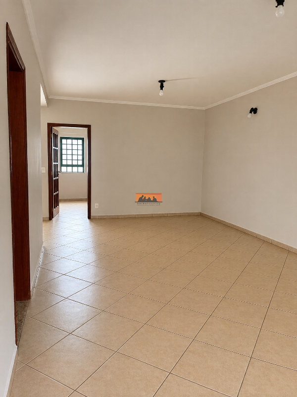 Casa para aluguel no Cidade Universitária: 