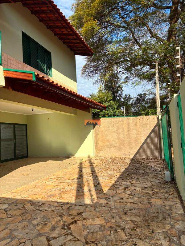 Casa para aluguel no Cidade Universitária: 
