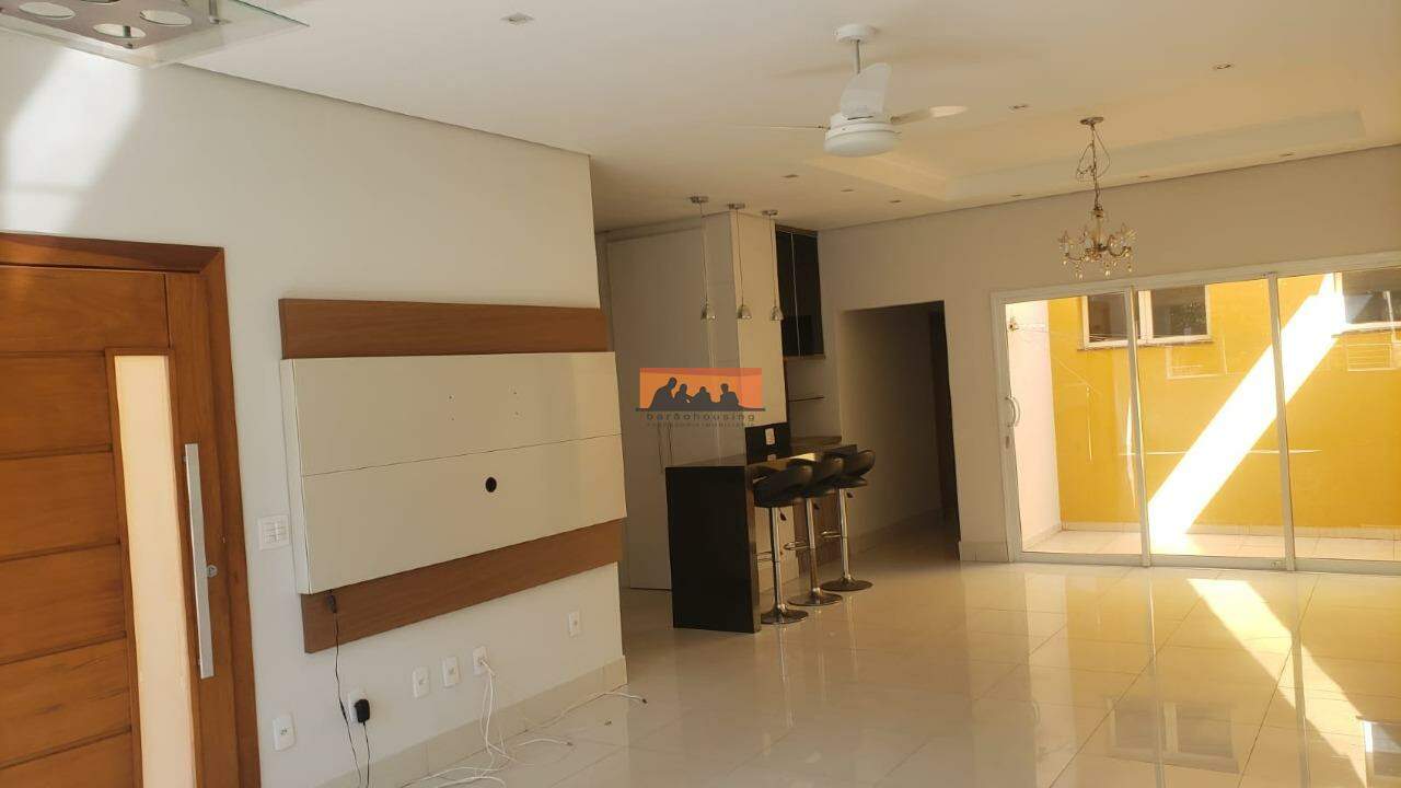 Casa para aluguel no São Luiz: 