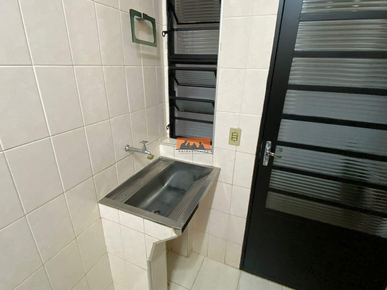 Kitnet para aluguel no Cidade Universitária: 