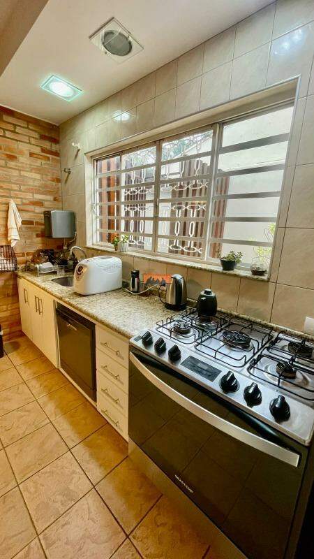 Casa para aluguel no Jardim do Sol: 