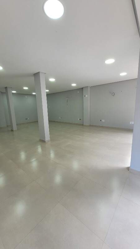 Sala para aluguel no Vigia: 