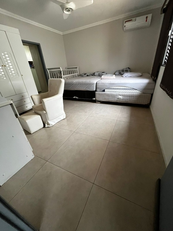 Casa à venda no Coopharádio: 