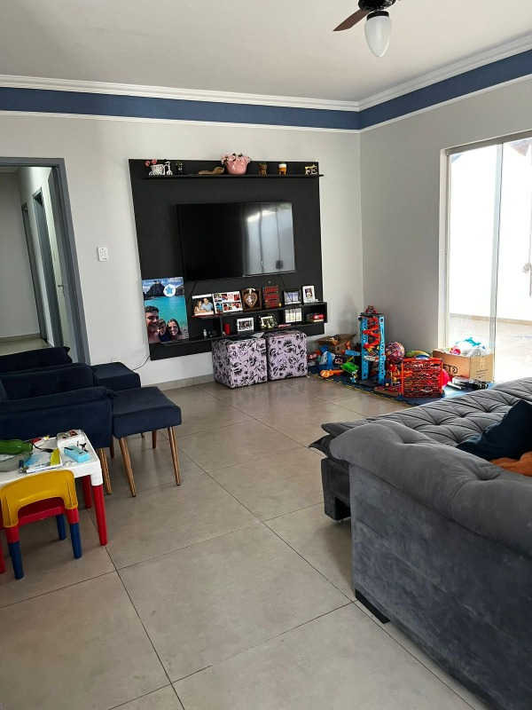 Casa à venda no Coopharádio: 