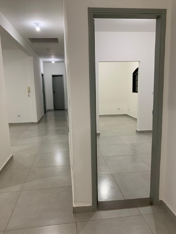 Sala à venda no Jardim dos Estados: 