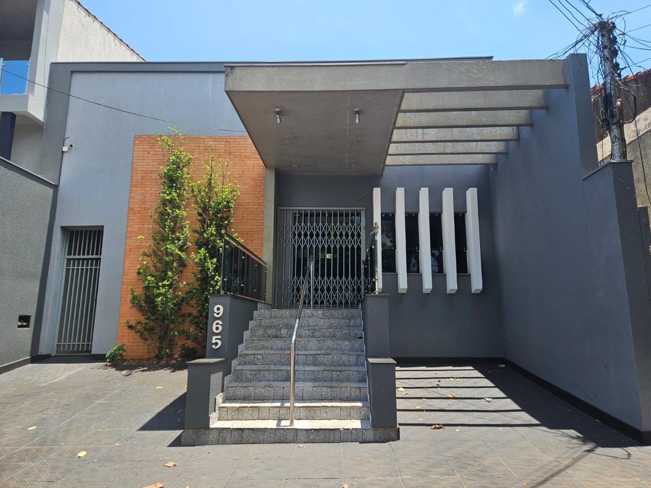 Sala à venda no Jardim dos Estados: 