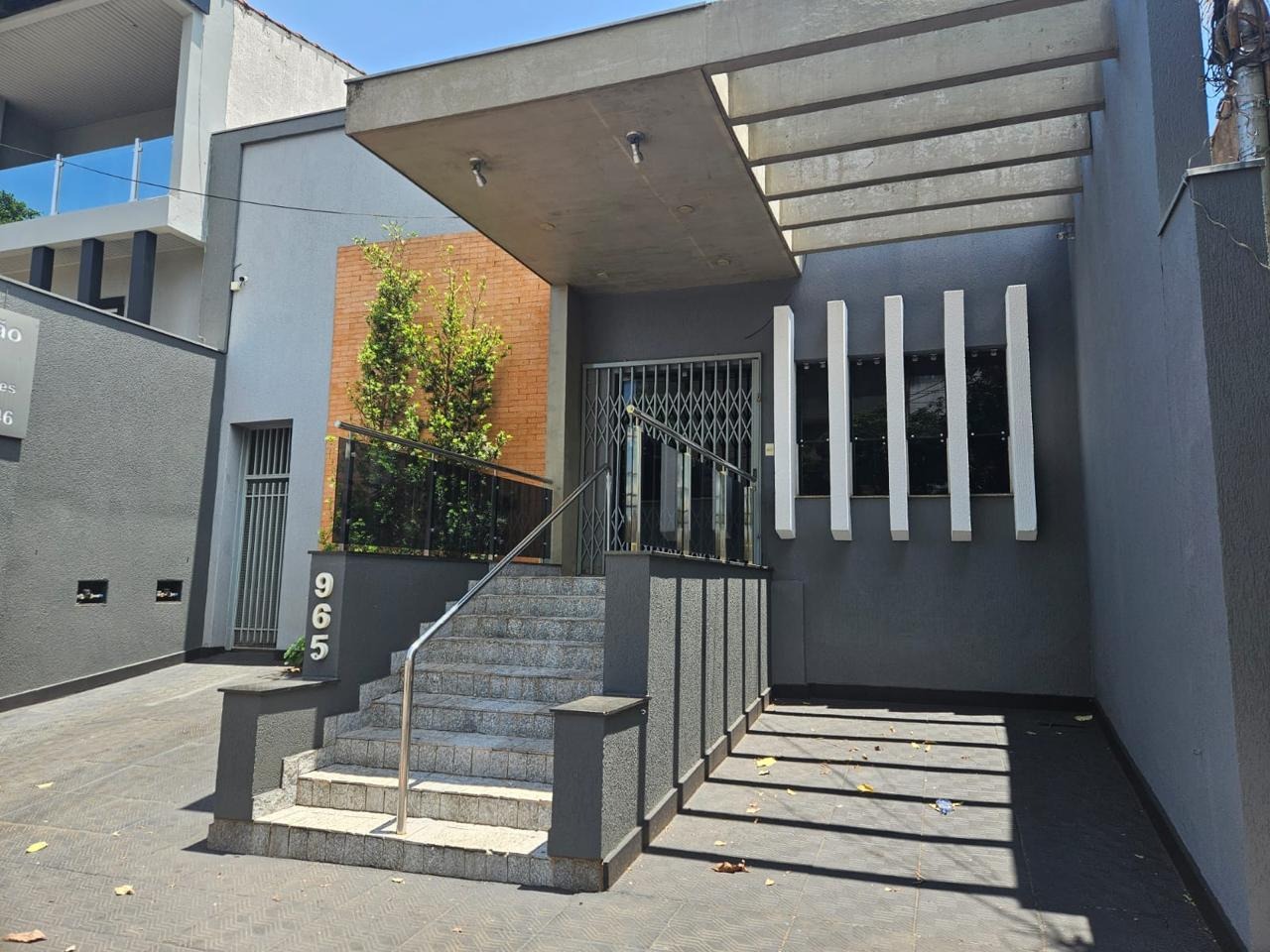 Sala à venda no Jardim dos Estados: 