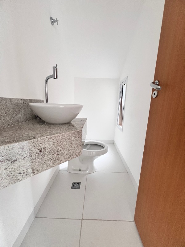 Casa à venda no Tiradentes: 