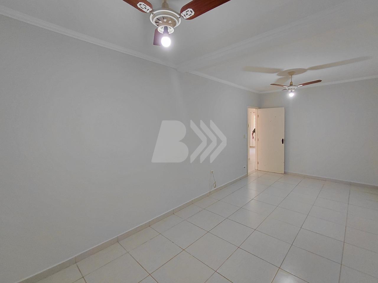 Casa de Condomínio para aluguel no Loteamento São Francisco: 