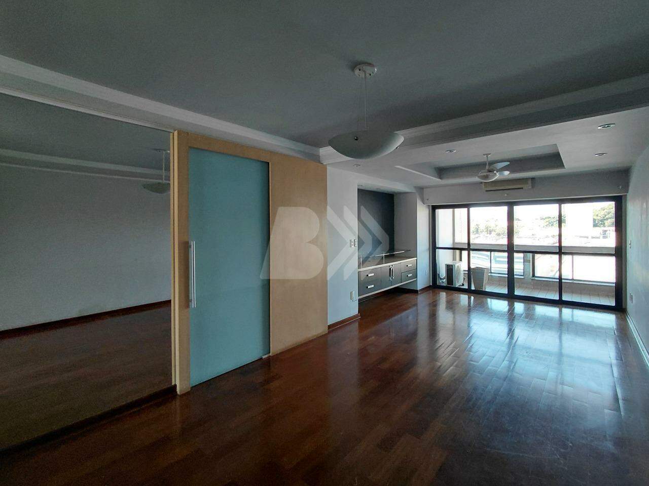 Apartamento para aluguel no Bairro Alto: 