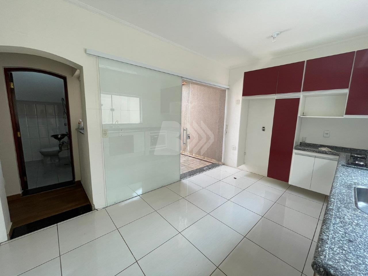 Casa Residencial à venda no Santa Terezinha: 