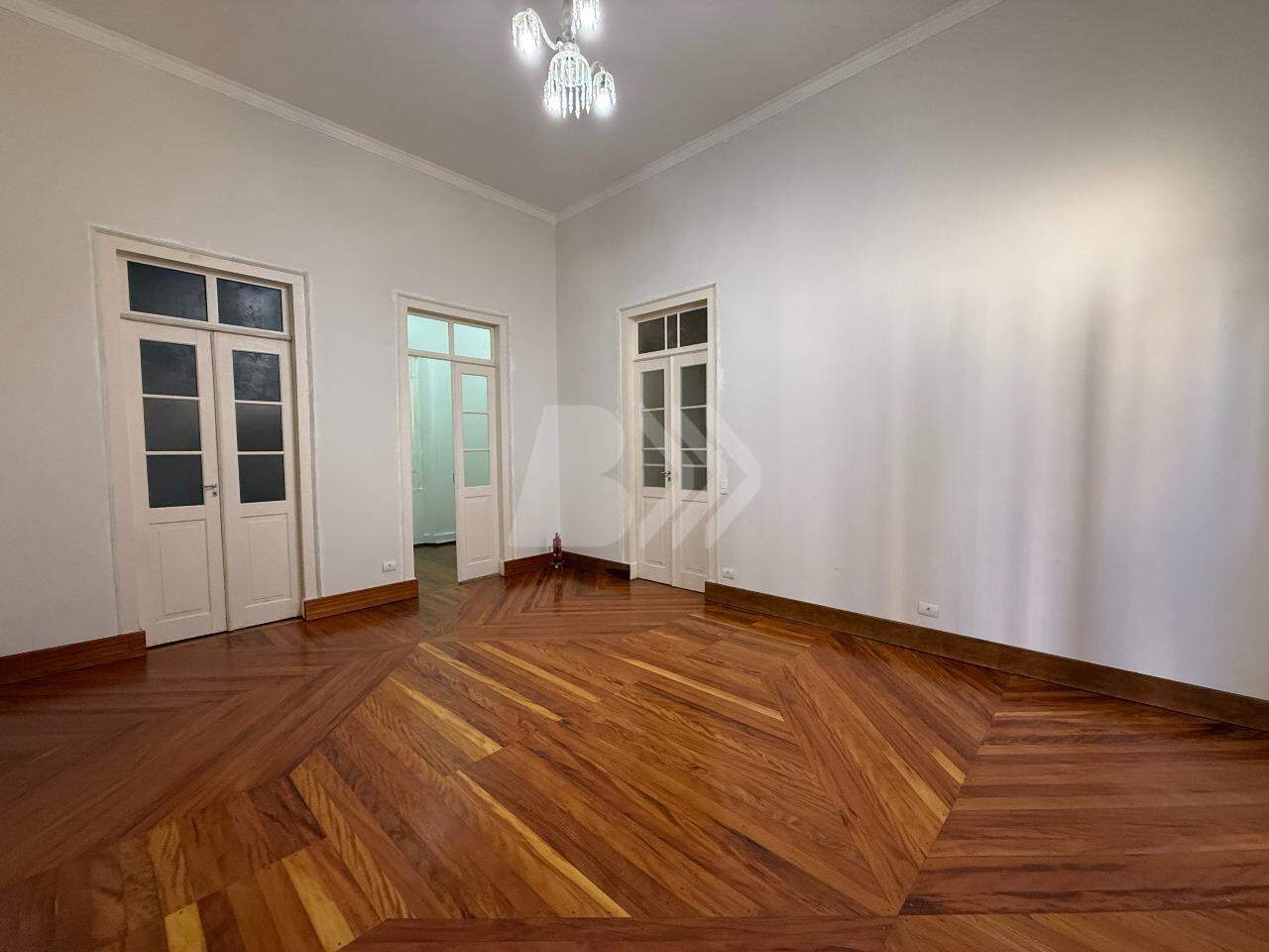Casa Comercial para aluguel no Centro: 