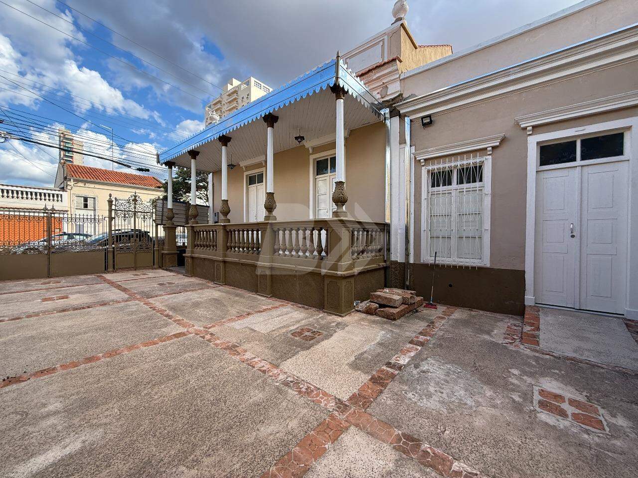 Casa Comercial para aluguel no Centro: 