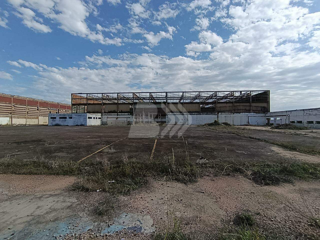 Barracão/Galpão à venda no Vila Industrial: 