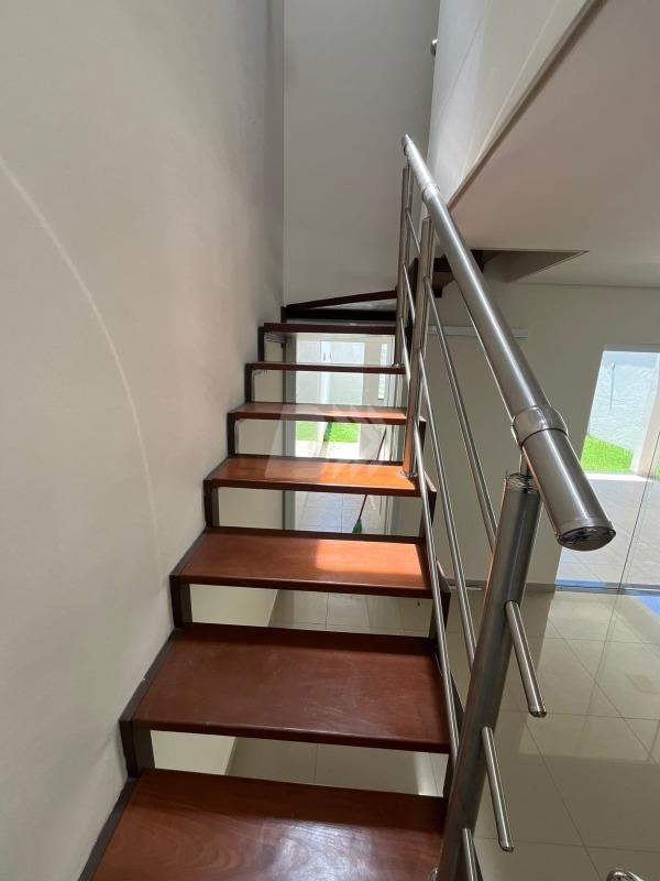 Casa de Condomínio para aluguel no Jardim São Francisco: 