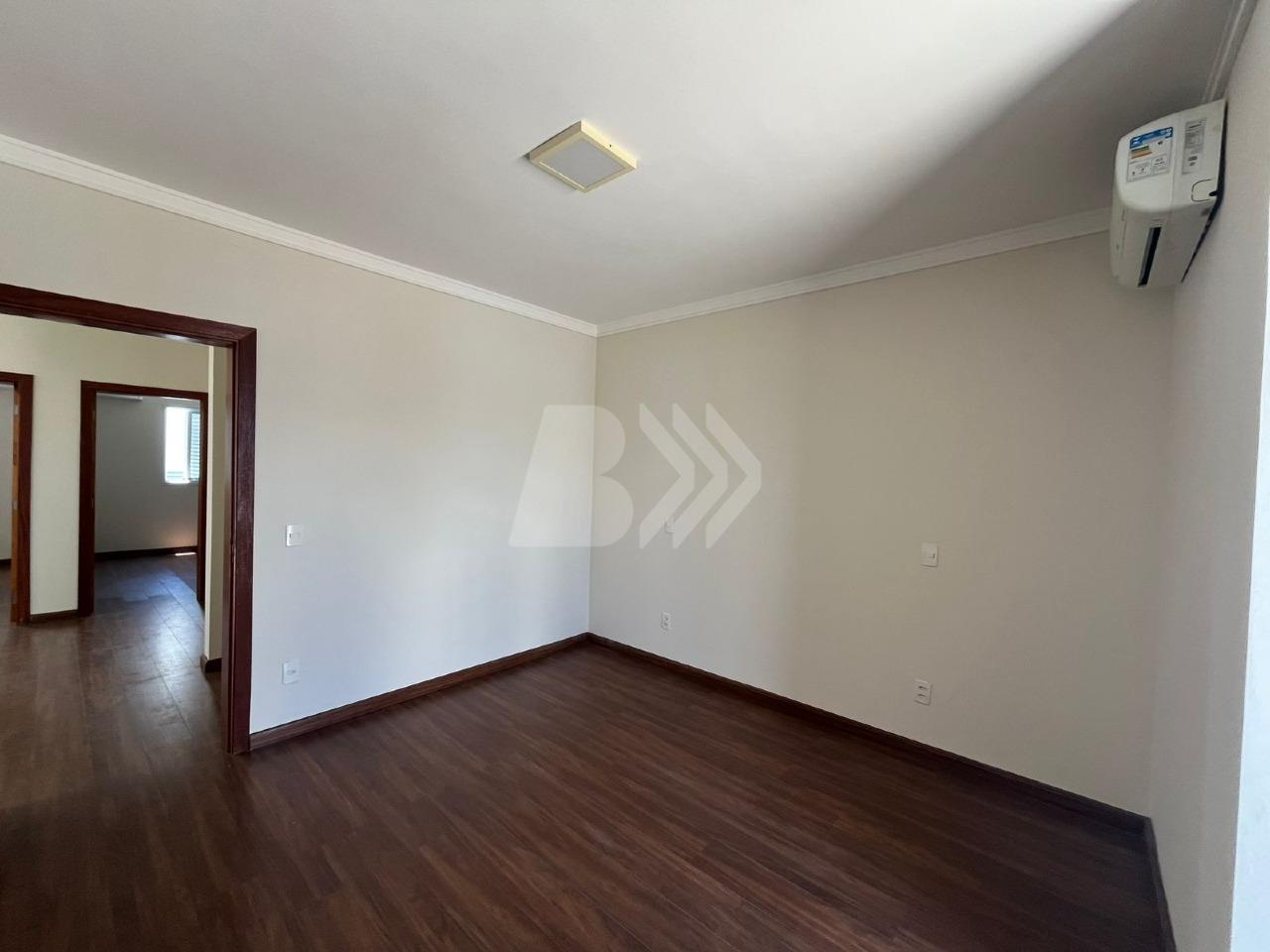 Casa de Condomínio para aluguel no Jardim São Francisco: 