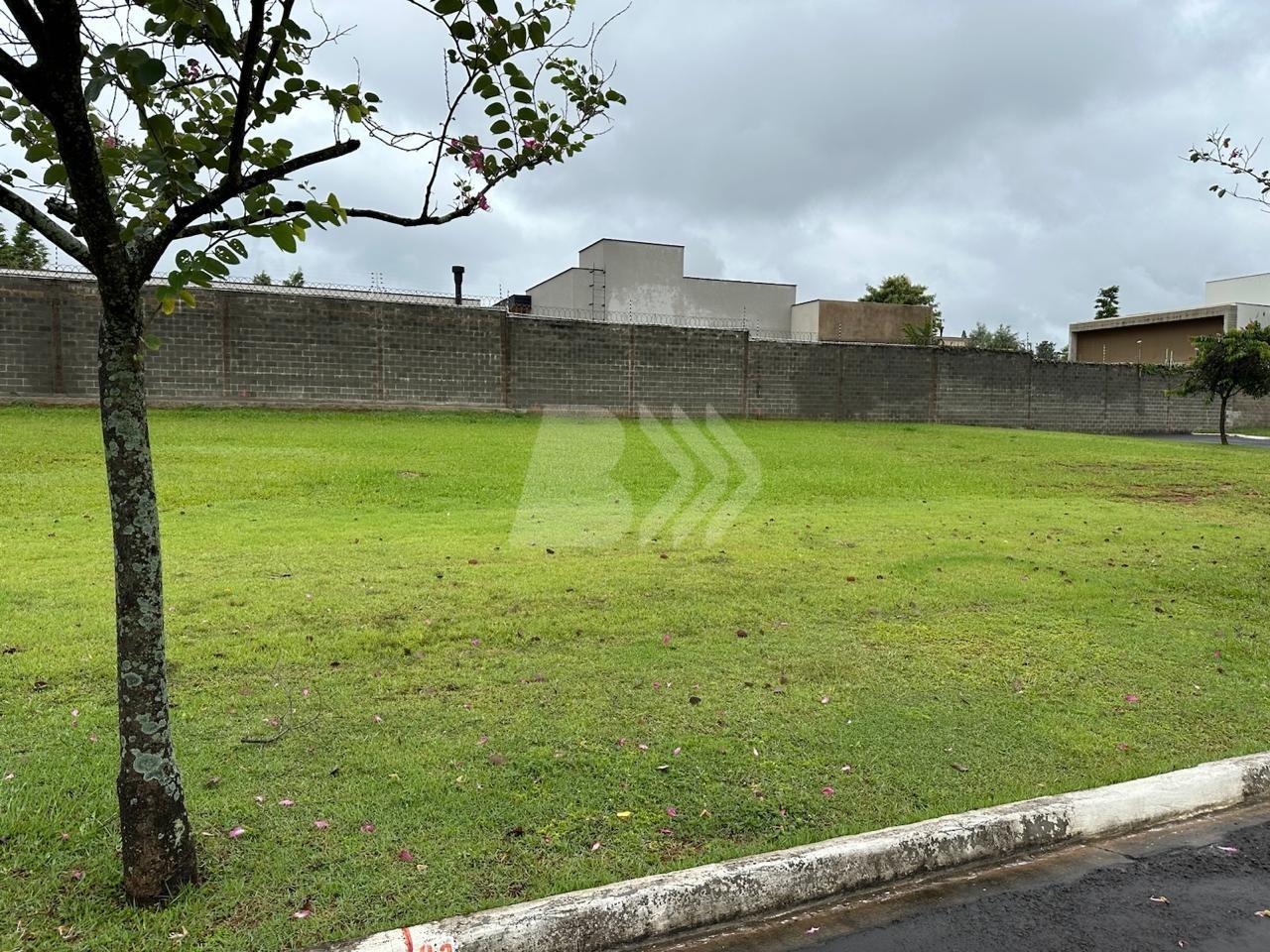 Terreno em Condomínio à venda no Unileste: 