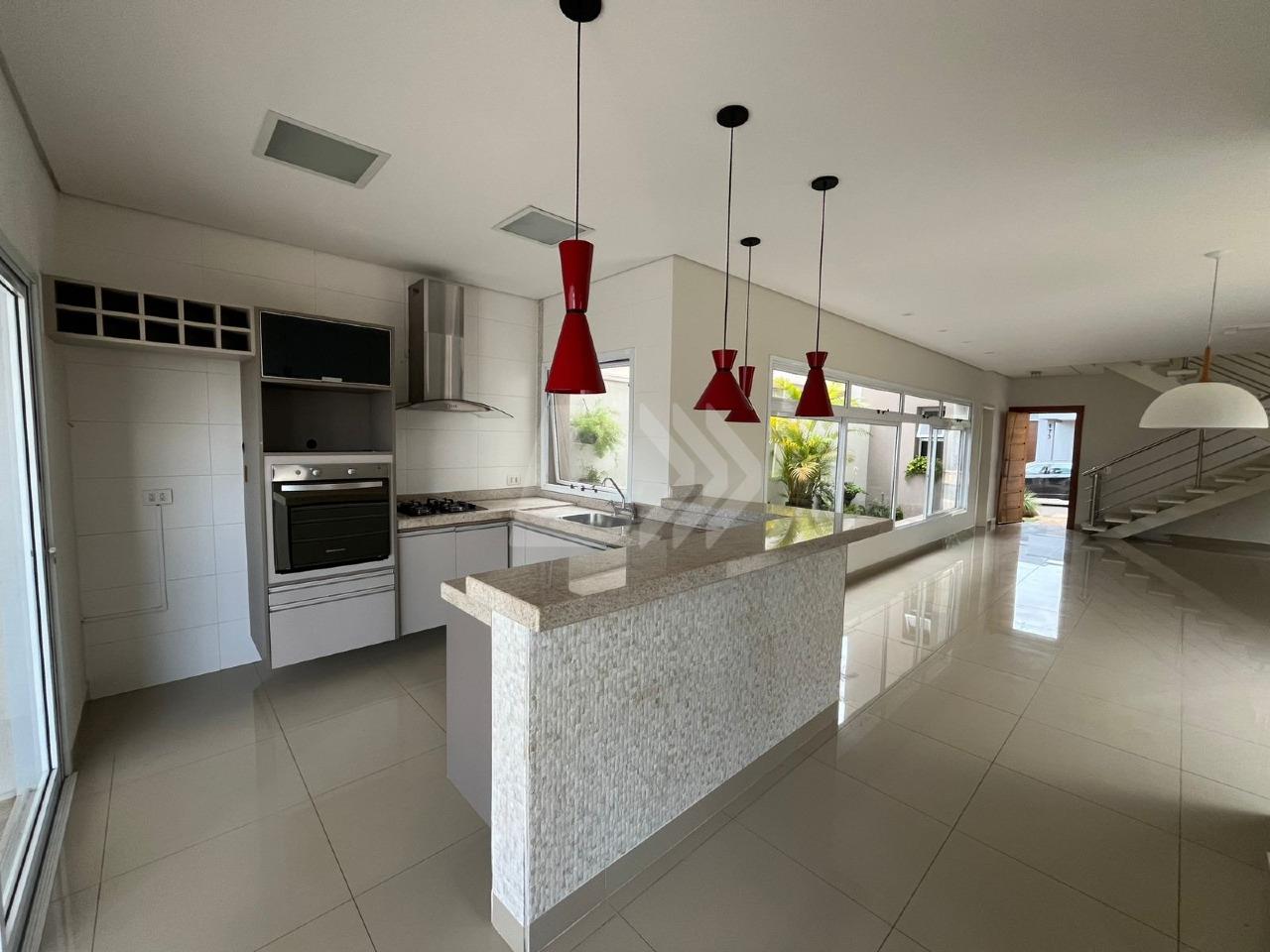 Casa de Condomínio para aluguel no Pompéia: 