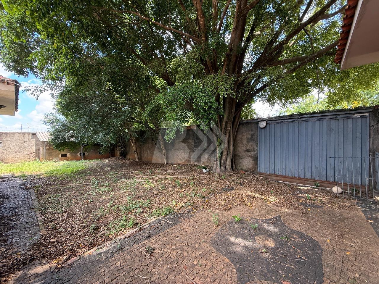 Casa Residencial à venda no Centro: 