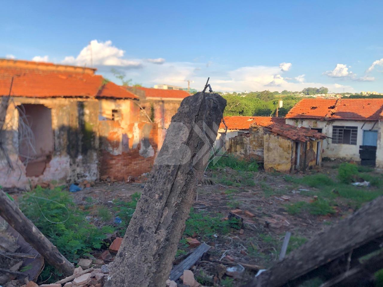 Terreno à venda no Vila Monteiro: 