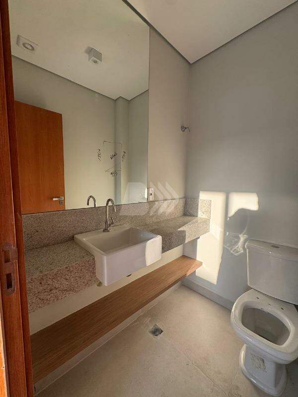 Casa de Condomínio para aluguel no Santa Rosa: 