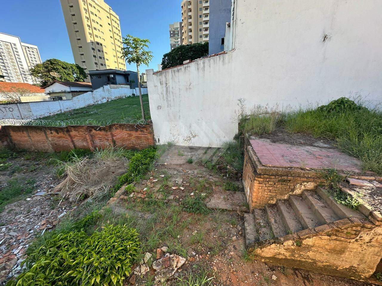 Terreno à venda no Centro: 