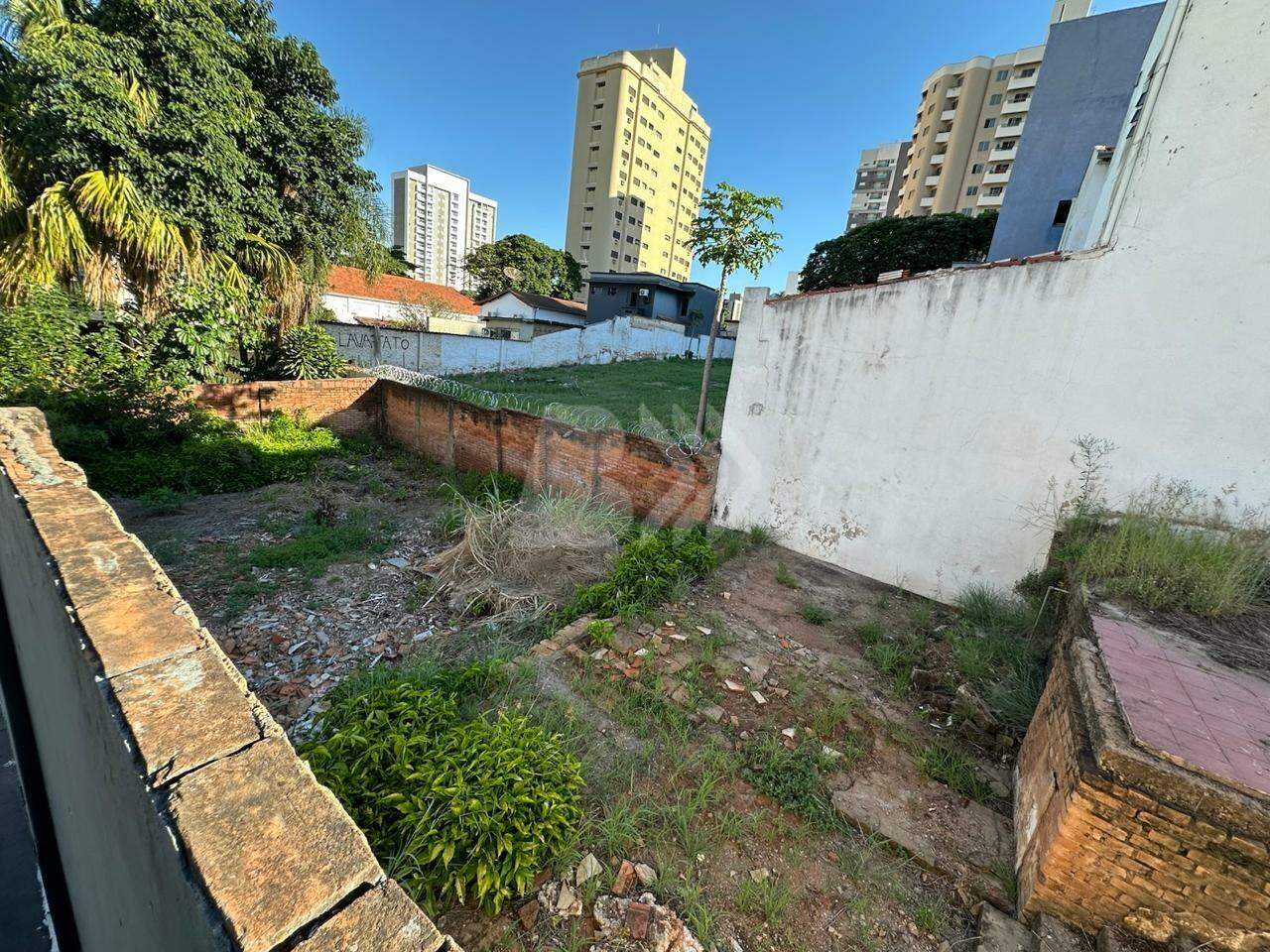 Terreno à venda no Centro: 