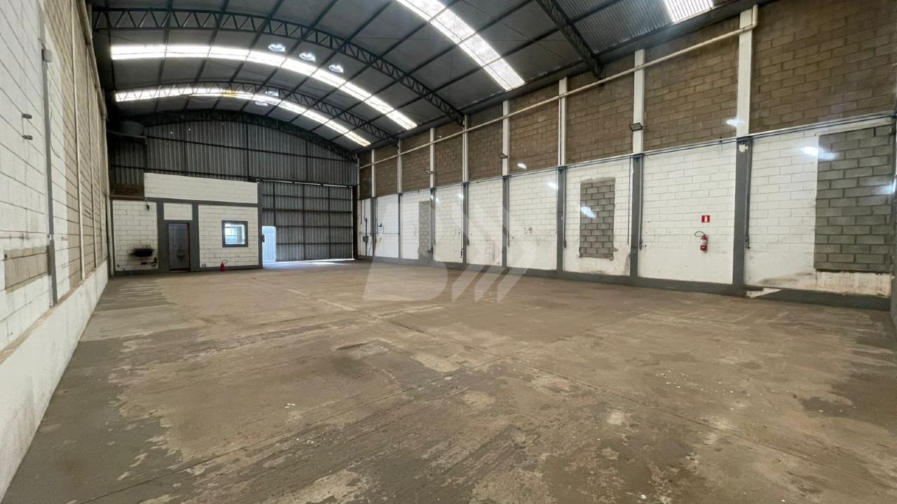 Barracão/Galpão para aluguel no Santa Rosa Ipês: 