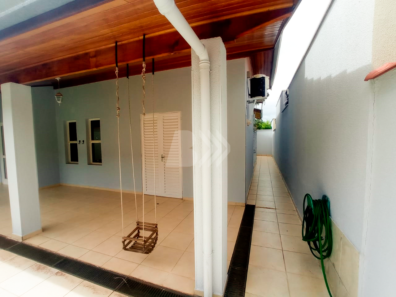 Casa de Condomínio à venda no Dois Córregos: 