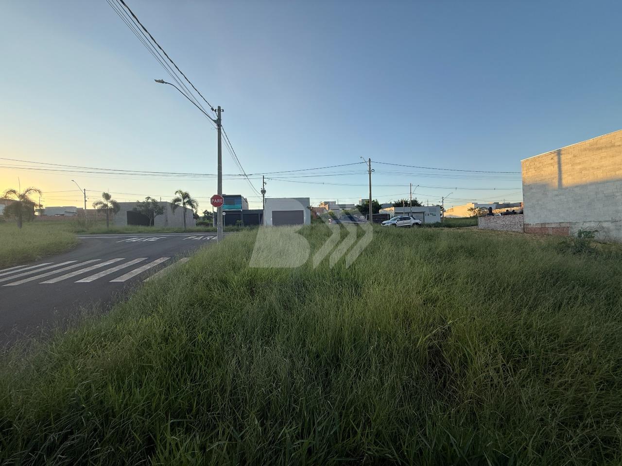 Terreno à venda no Garças: 