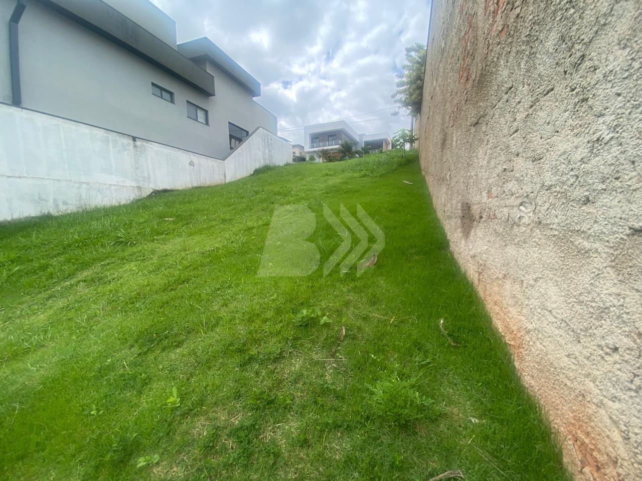 Terreno em Condomínio à venda no Loteamento Residencial Reserva do Engenho: 