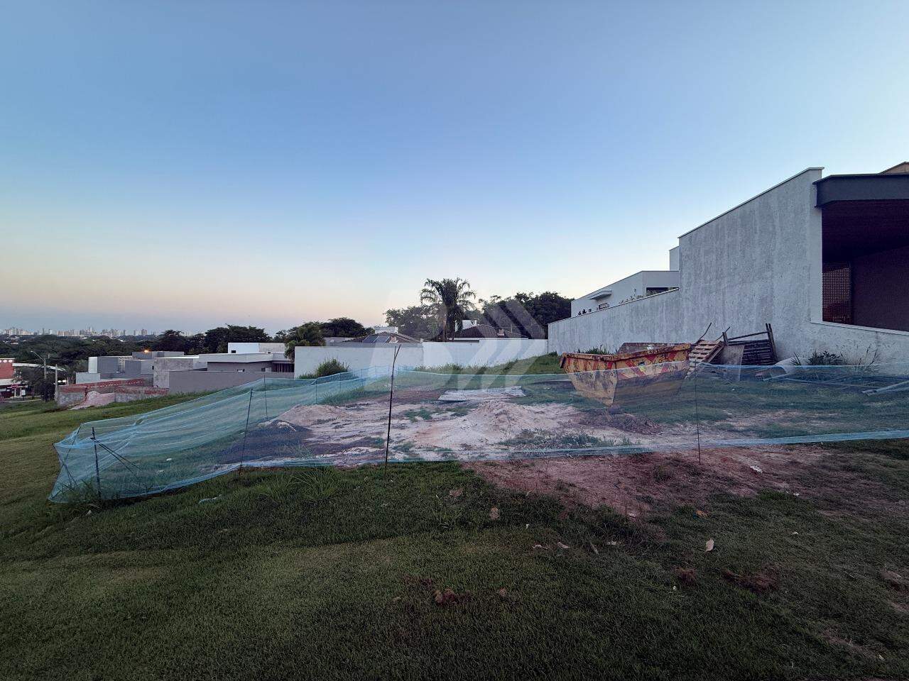 Terreno em Condomínio à venda no Ondas: 