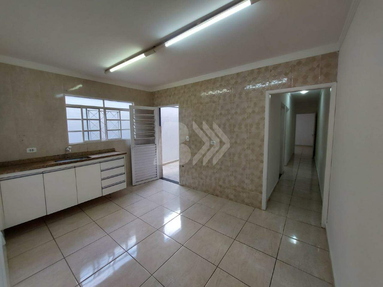 Casa Residencial à venda no Santa Terezinha: 