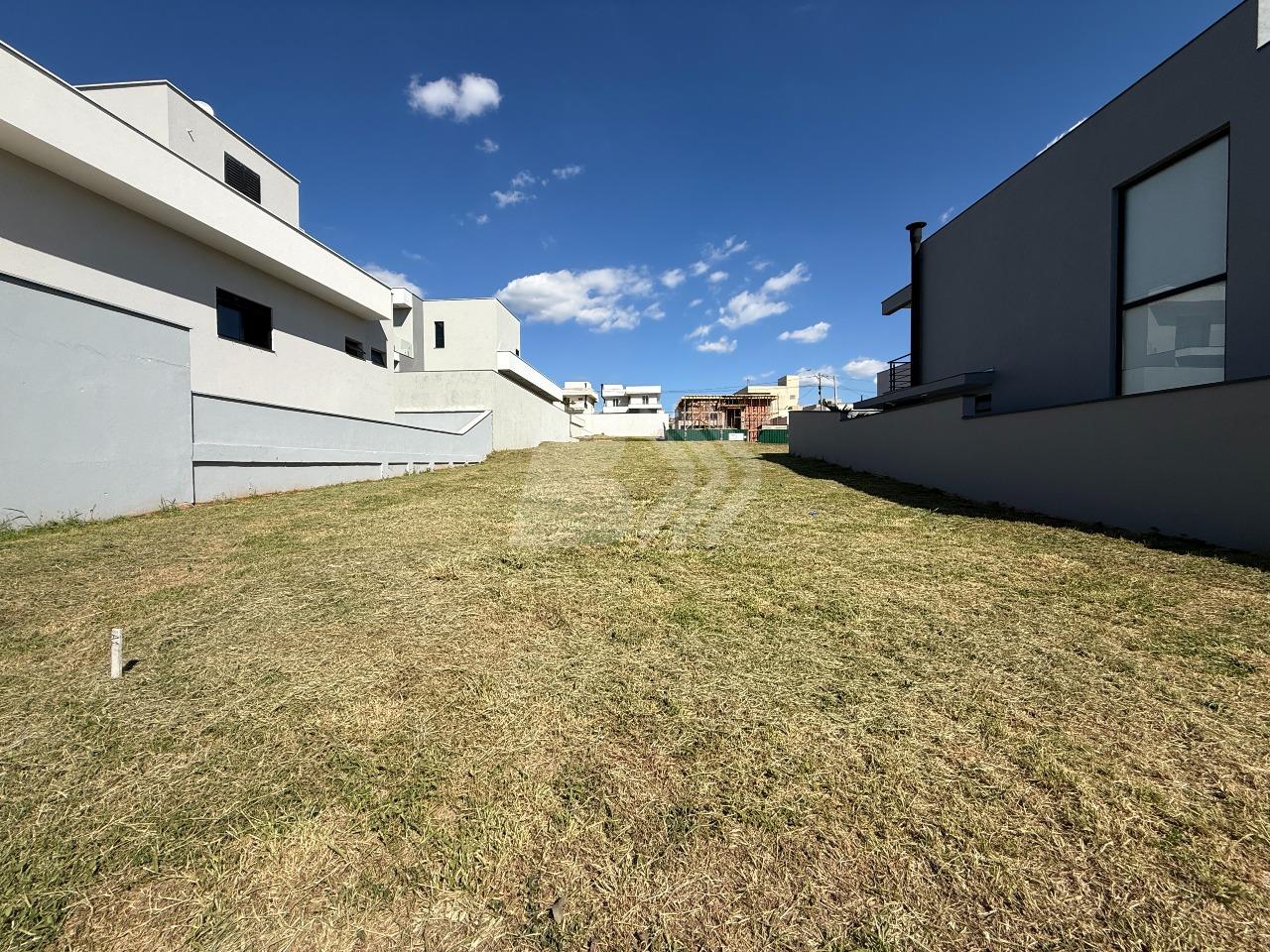 Terreno em Condomínio à venda no Santa Rosa: 