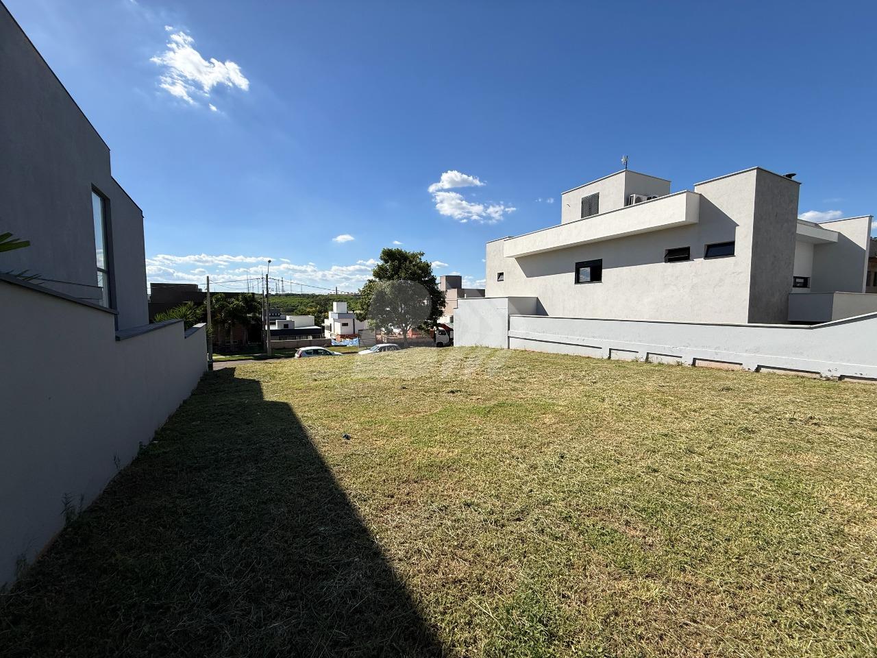 Terreno em Condomínio à venda no Santa Rosa: 