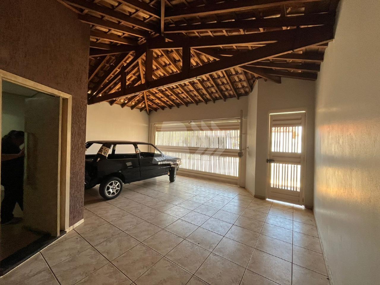 Casa de Condomínio para aluguel no Loteamento São Francisco: 