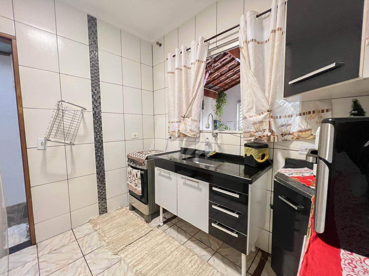 Casa Residencial à venda no Conjunto Habitacional Água Branca: 