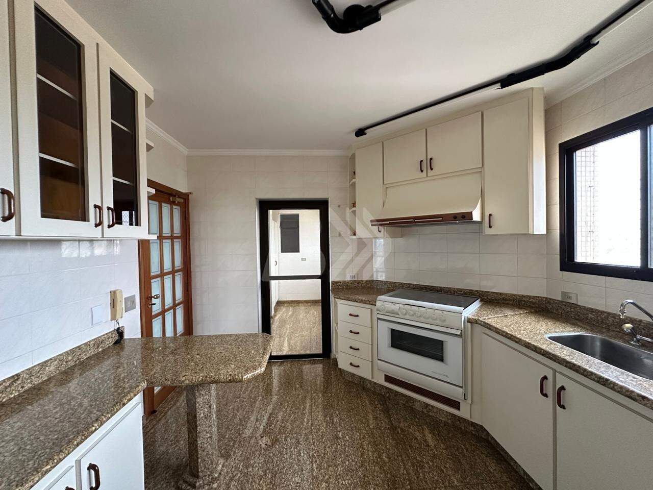 Apartamento à venda no Vila Rezende: 