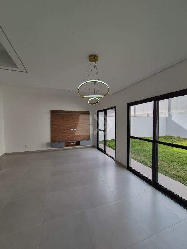 Casa de Condomínio para aluguel no Santa Rosa: 