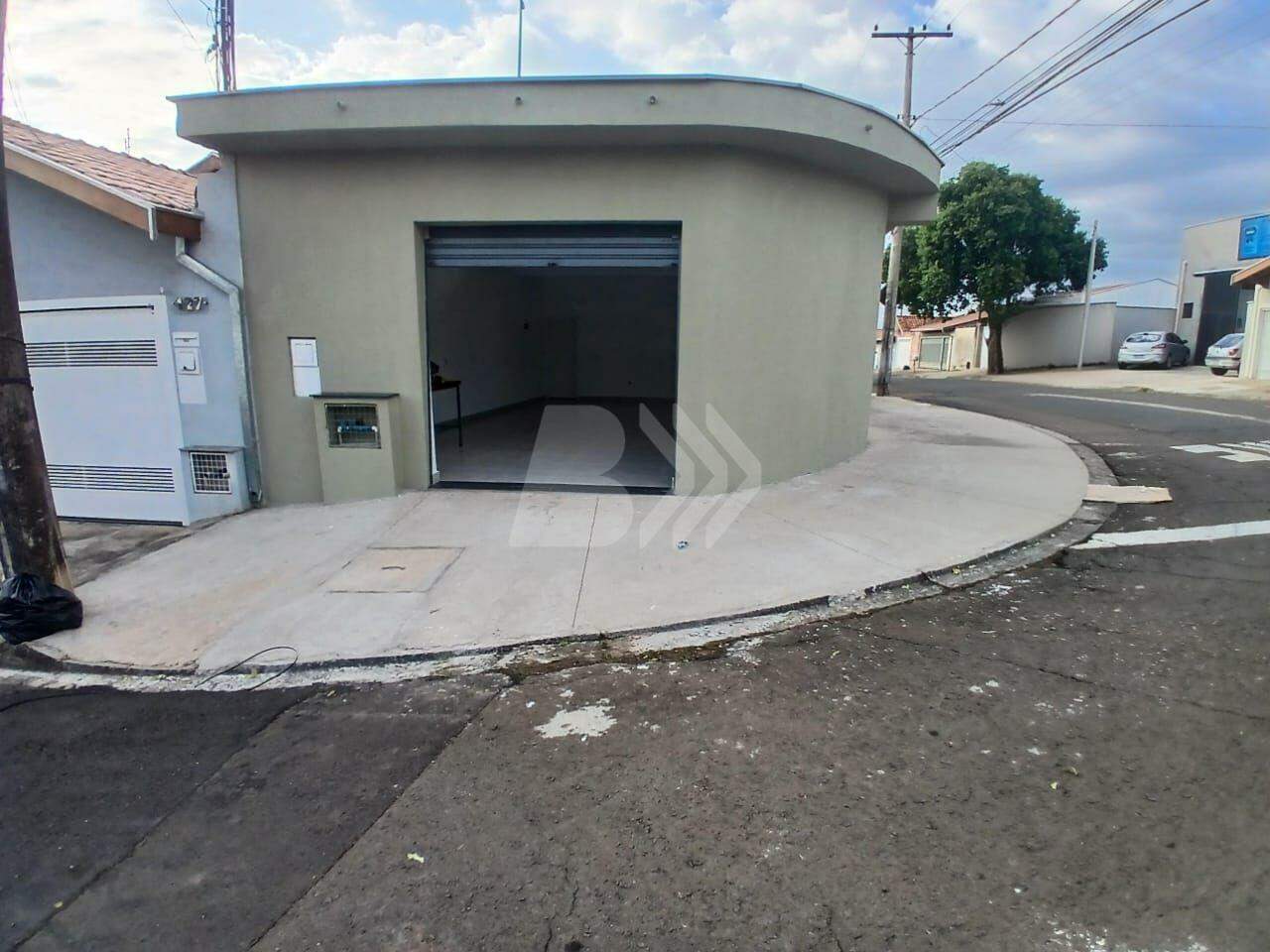 Salão Comercial para aluguel no Santa Terezinha: 